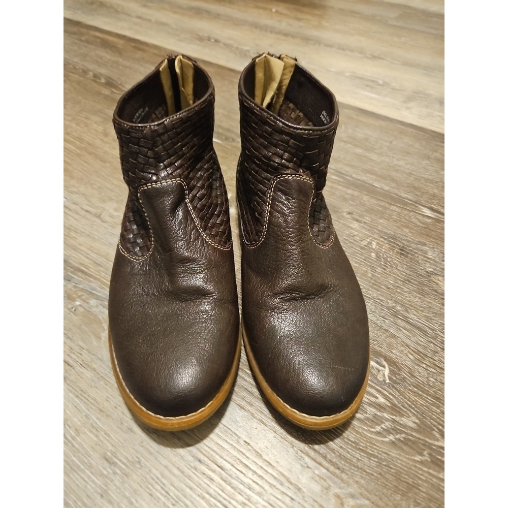 Hush Puppies Adee Brown Genuine‎ Leather Woven Boots Flat Ankle Sz 9